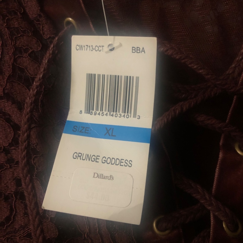 Top - Picture 2 of 3